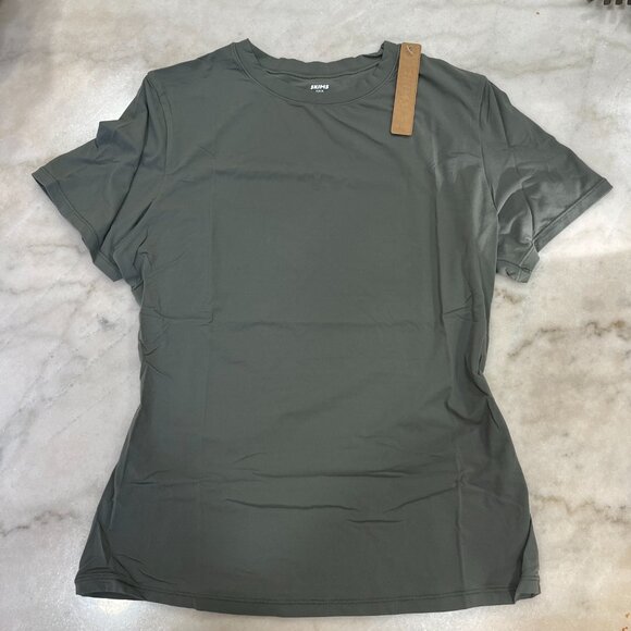 SKIMS Fits Everybody Short Sleeve T-Shirt, Gunmetal, Size Medium - NWT - Picture 7 of 9
